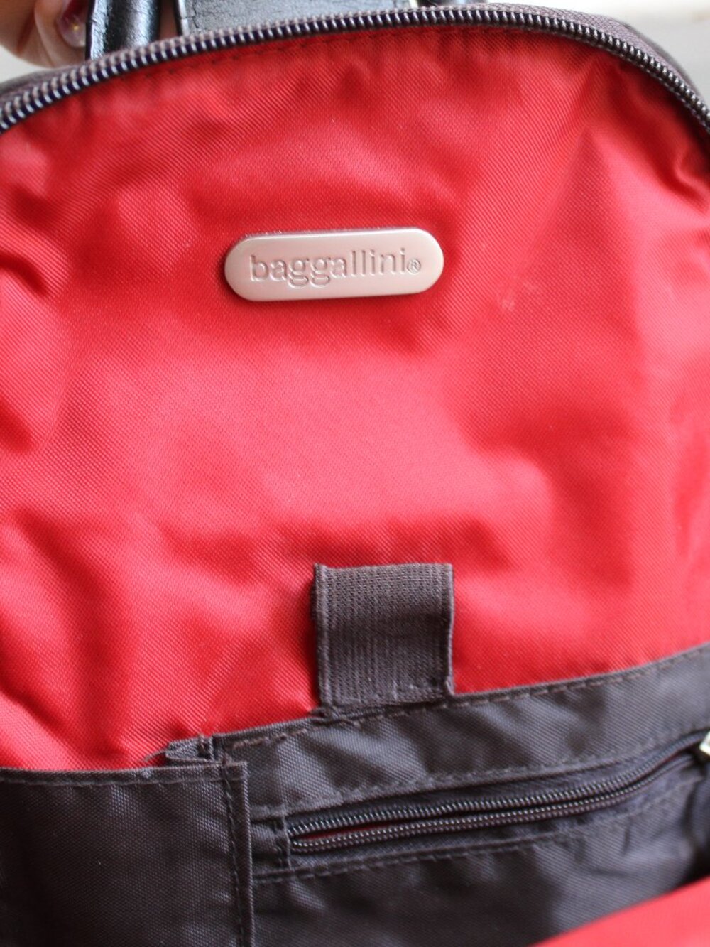 Baggallini Urban Metro Backpack Brown Black - Picture 6 of 8